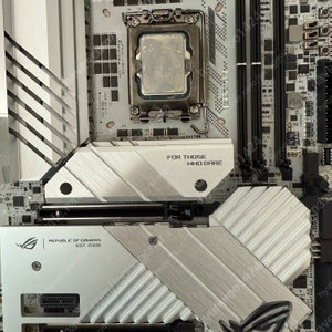 Asus Z790 Apex 판매합니다(중고)