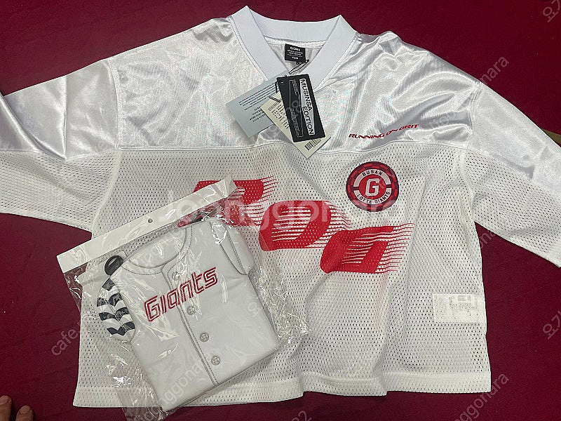 롯데자이언츠 자이언츠 R.O.G 심볼 크롭 럭비저지 롯데 미니 가방 일괄판매--1