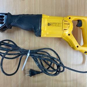 디월트 DW304PK 4방향 컷소