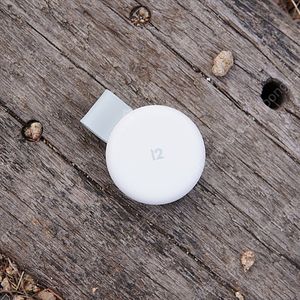 트웰브사우스 버터플라이 SE Qi2 무선 충전기