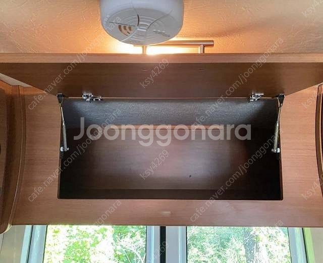 위네바고 ERA X70 캠핑카, 모터홈 판매합니다.--9