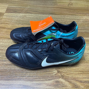 (250mm) 나이키 CTR360 리브레토 HG 축구화