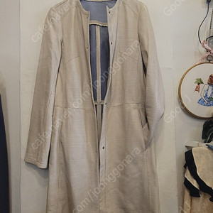 로보 펀칭 양가죽 가디건