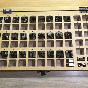 중앙CNC goudy bookletter 16pt 폰트