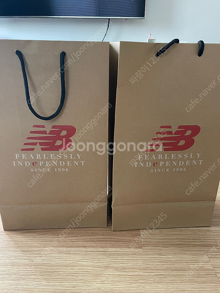 뉴발란스 프리들 실버 200 사이즈 새상품--3