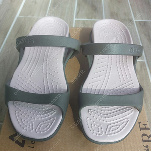 크록스 슬리퍼
