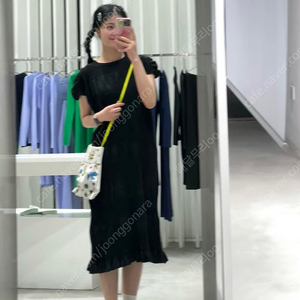 me 이세이미야케 슈링크 스트라이프 원피스 블랙