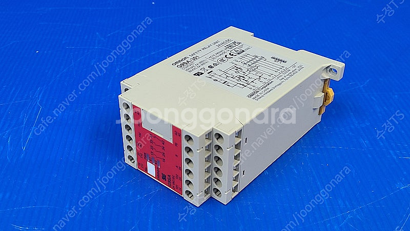 옴론 안전 릴레이 G9SA-301팝니다.--6