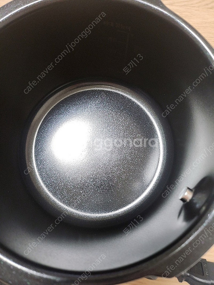 (거의 새것) 까사맘 전기압력가마솥 택포6만8천원에 판매합니다--2