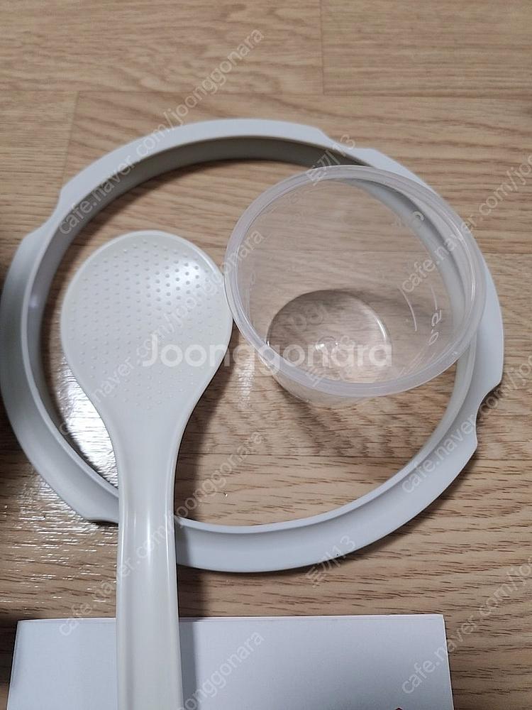 (거의 새것) 까사맘 전기압력가마솥 택포6만8천원에 판매합니다--3