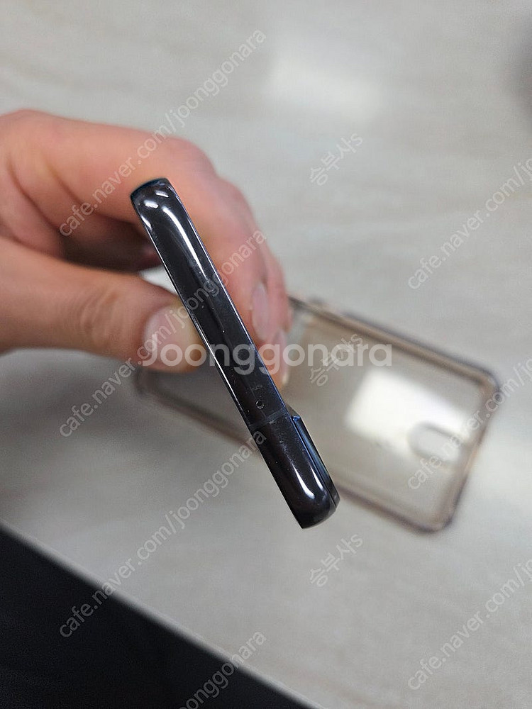 갤럭시 s22 블랙 256기가 판매합니다.--2