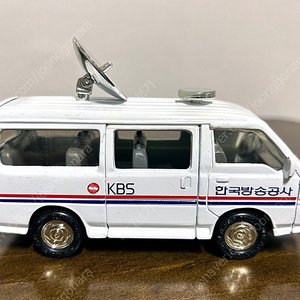 가격내림)크로바 미니카 방송차 (흰색)