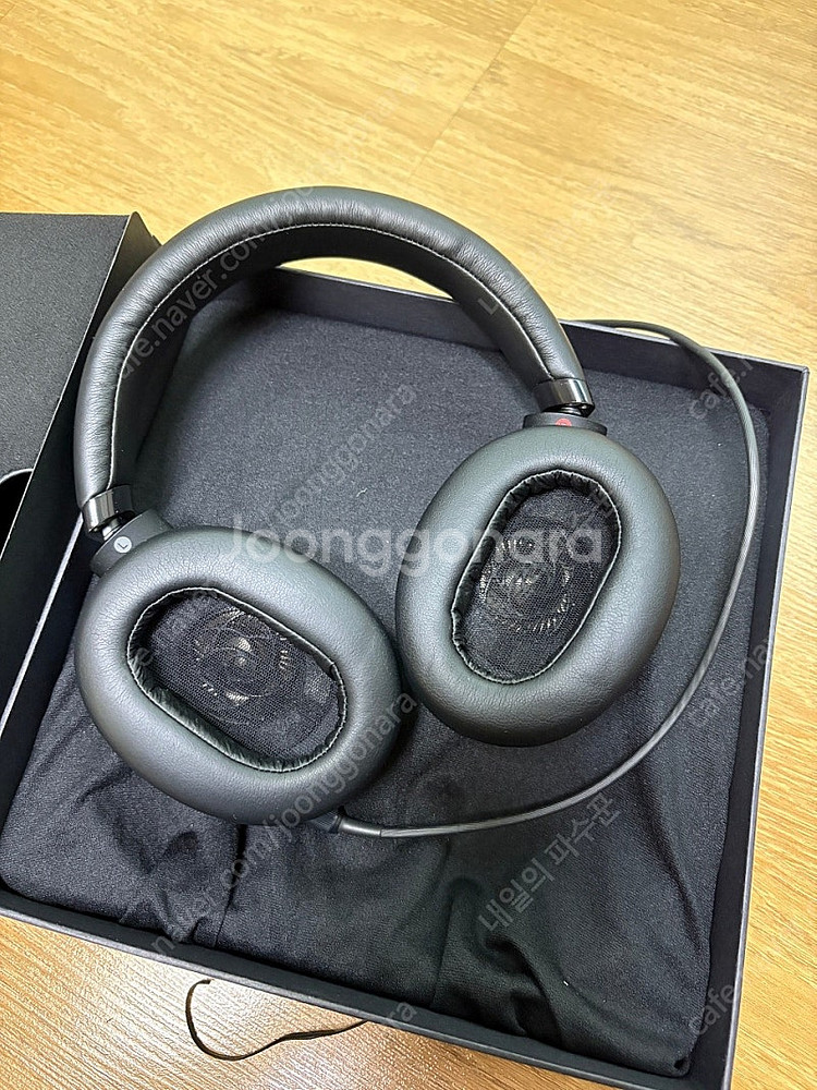 SONY MDR-1AM2 블랙 팝니다.--1