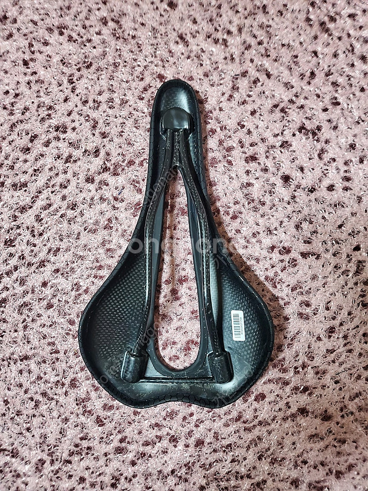 풀카본 경량안장--1