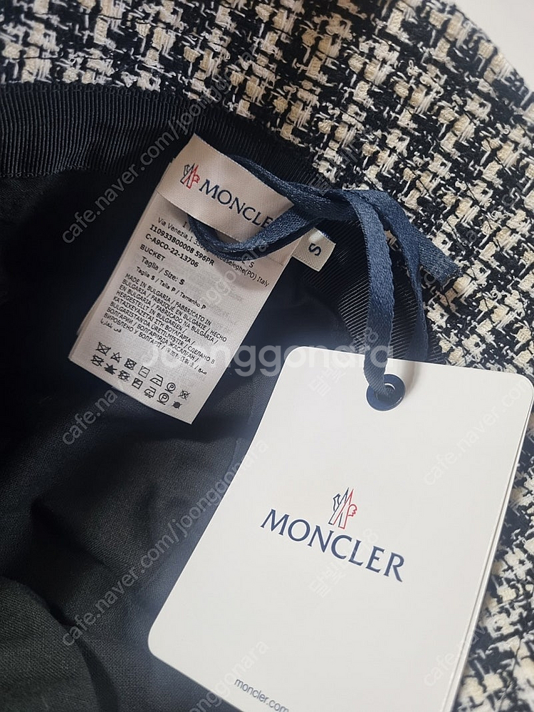 새상품 몽클레어 버킷햇 S (정품)--2