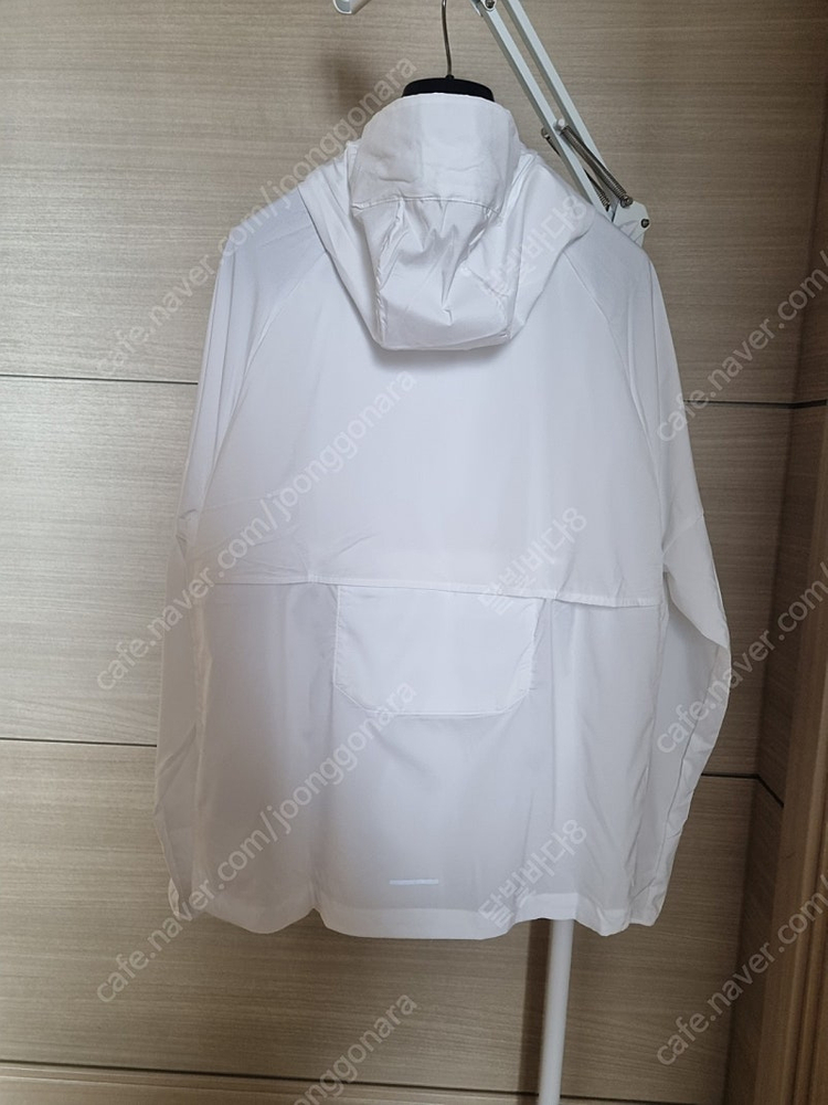 새상품 나이키 윈드러너 리펠바람막이 FB7541-100 국내판--2