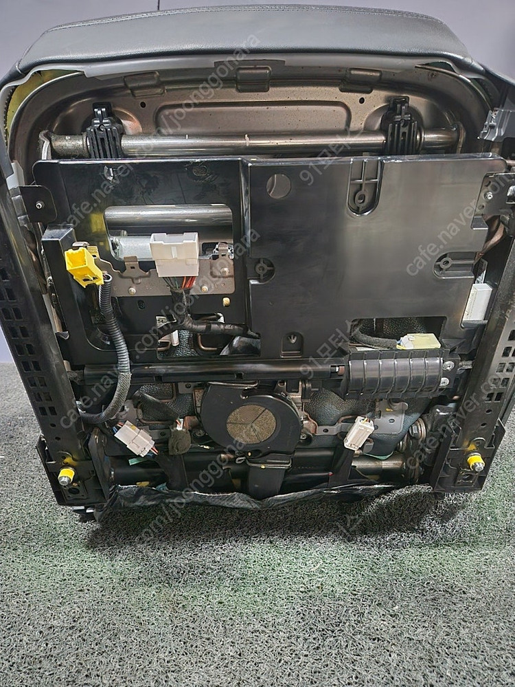 LF쏘나타 운전석 열선통풍가죽시트 에어백없는타입 팝니다//3999 이미지