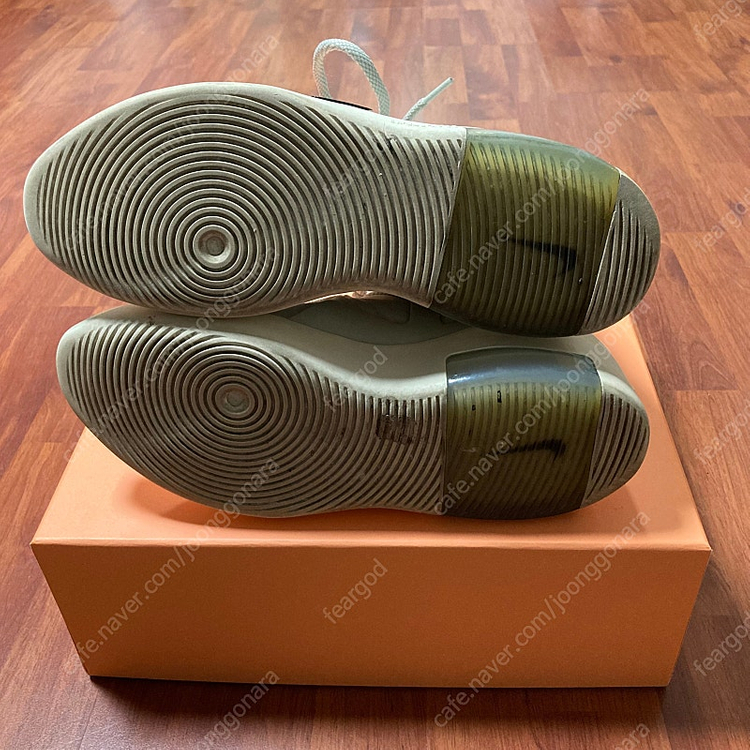 나이키 에어피어오브갓 라이트본 OG 이미지