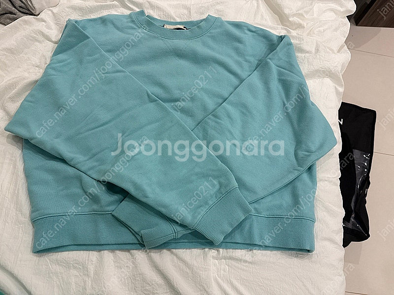 코스모폴리탄줄라이 스웻--0