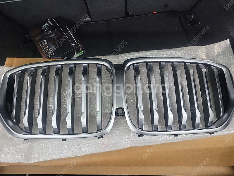 BMW G05 LCI 후기형 그릴 팝니다.--2