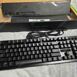 레이저 헌츠맨 v3 pro 풀배열 팝니다.