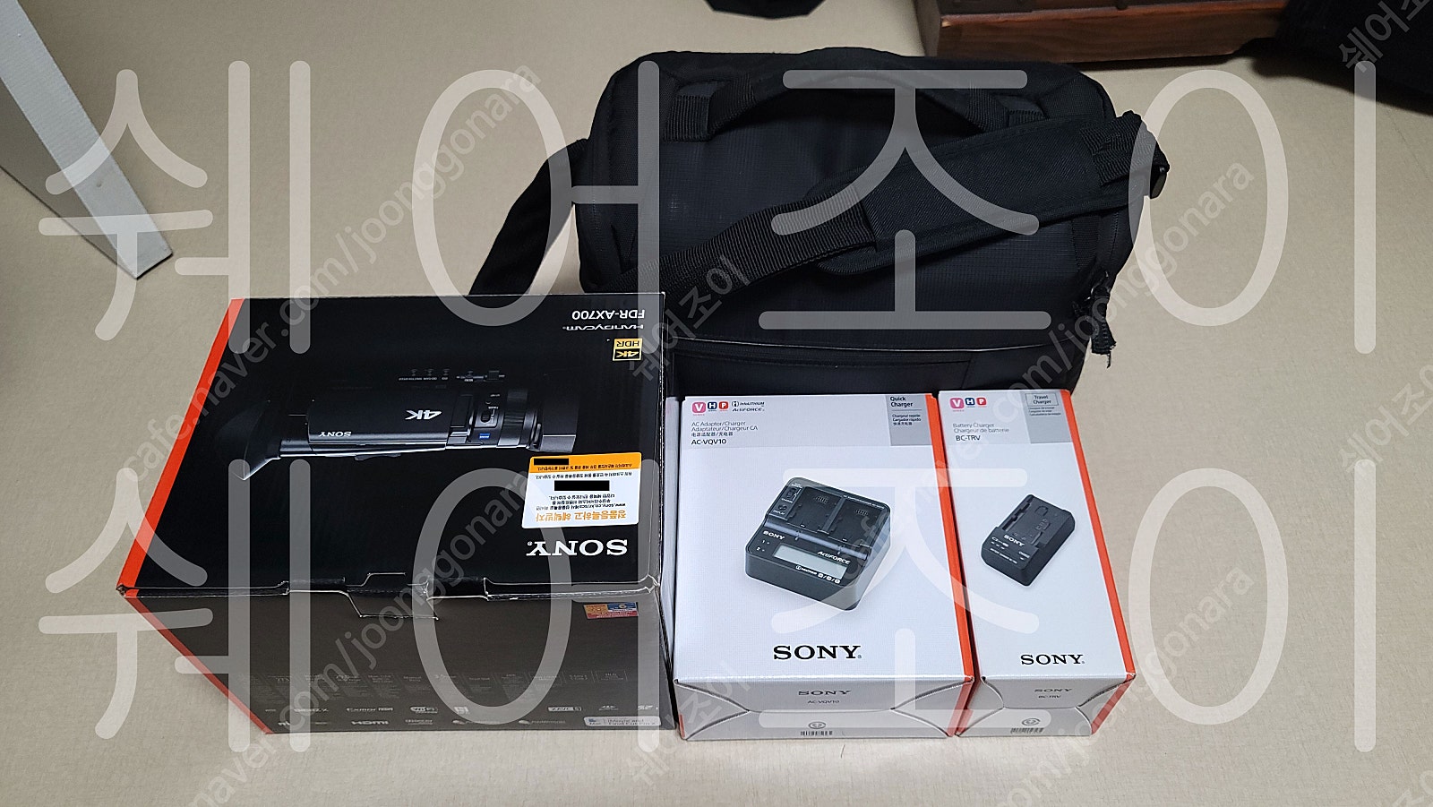 소니 캠코더 AX700 +가방+대용량 배터리 2개+2구 급속충전기+정품박스