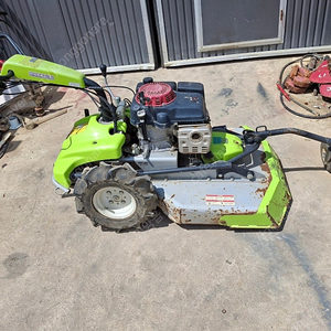 제초기 보행제초기