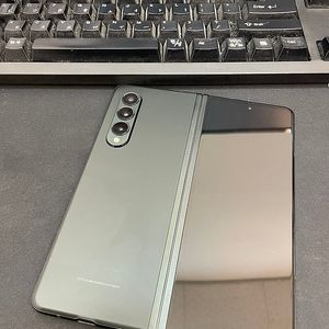 갤럭시Z폴드3 그린 256GB 무잔상 상태좋은 중고37만팝니다.
