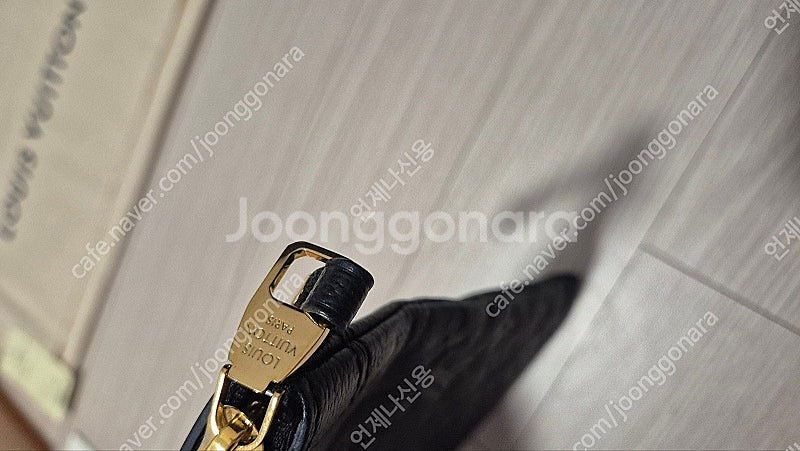 루이비통 앙프렝뜨 클러치 풀박스 상태최상급--7