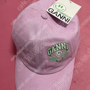 가니 모자 볼캡 캡모자 ​ 핑크색 퍼플핑크색 새제픔 팝니다 ​ 택달린 새제품