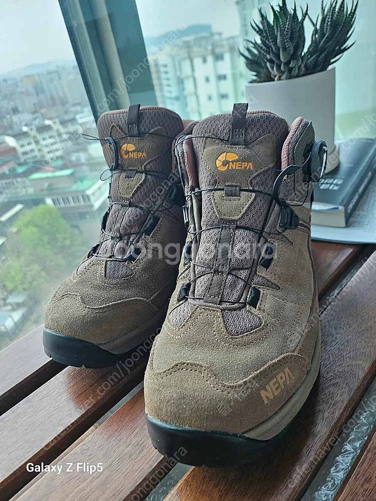 고어텍스 네파 등산화 260mm--0