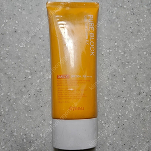 썬크림 SPF 50+ 100ml 미개봉 새상품 팝니다
