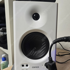 에디파이어 mr4 화이트