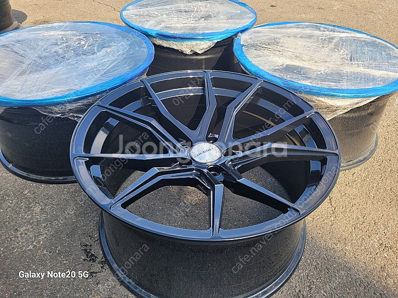 (판매) 휴볼트 FXX 20인치휠--3