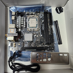 i3 13100, Asrock H610m ITX ac 와이파이 보드셋 h610i