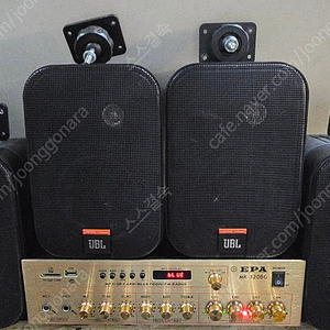4채널 앰프 1대 JBL 컨트롤 1 익스트림 스피커 4개 팝니다