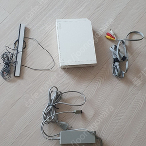 닌텐도 wii 본체 + 케이블