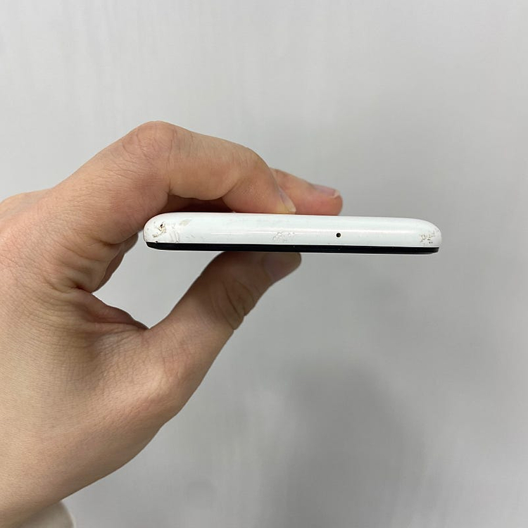 72285 갤럭시A10E 32기가 화이트 자급제 팝니다. 6만원 이미지