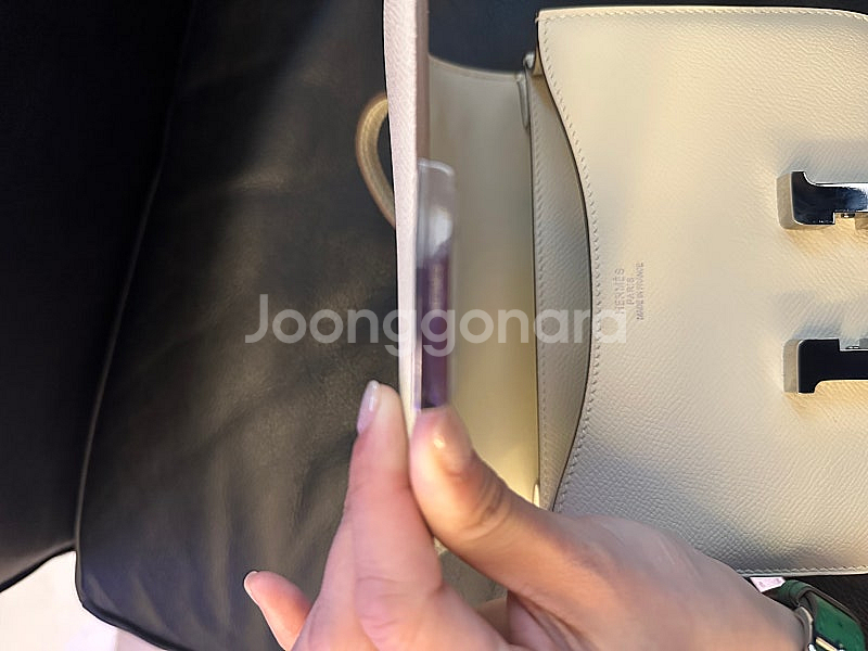 콘스탄스--1