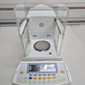 Sartorius ME235S Semi-Micro Max 230g d=0.01mg 분석 정밀 저울