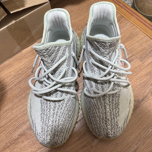 아디다스 이지부스트 블루틴트 280