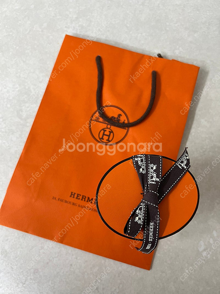 에르메스 맥시 트윌리 새제품 박스 쇼핑백 있어요--7