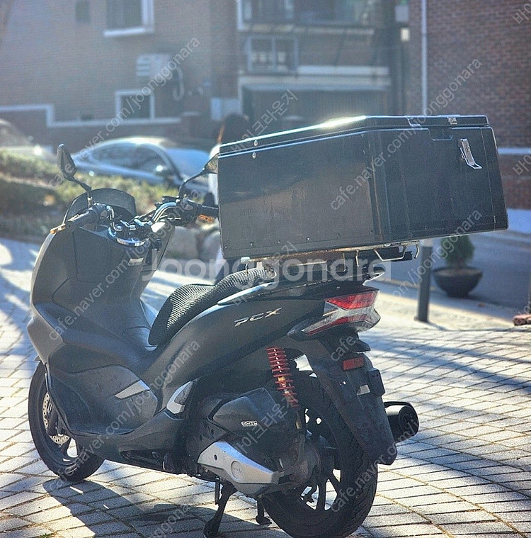 서울 20년식 더뉴 PCX125 배달세팅 팝니다--5