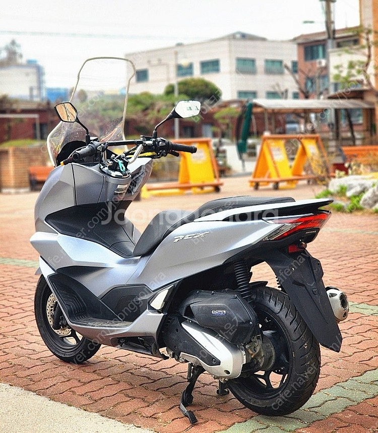 서울 21년식 PCX125 ABS 블박튜닝 팝니다--5