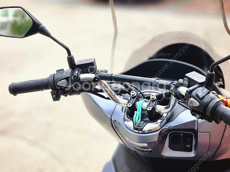 서울 21년식 PCX125 ABS 블박튜닝 팝니다--8