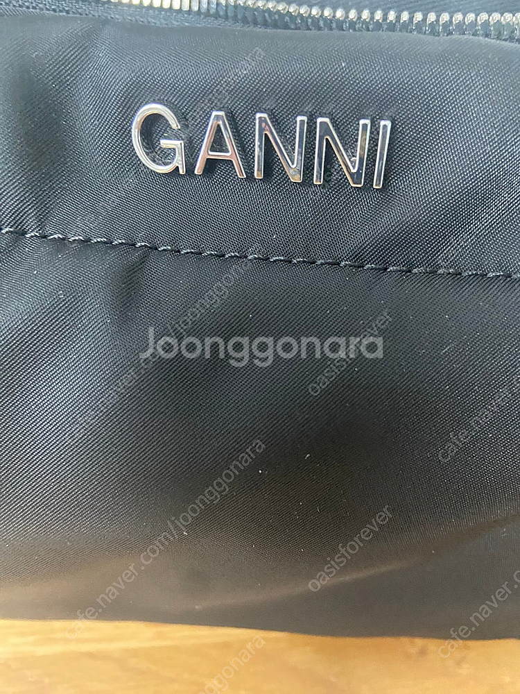 가니 Ganni 바게트백 필로우백--1
