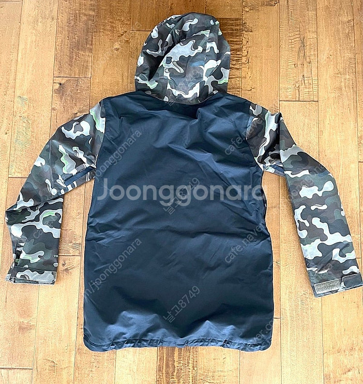 VOLCOM 볼컴 카모 스노우보드 자켓 팝니다--5