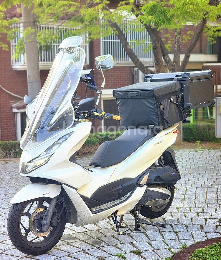 서울 21년식 PCX125 ABS 풀튜닝 배달세팅 3만키로 팝니다--3