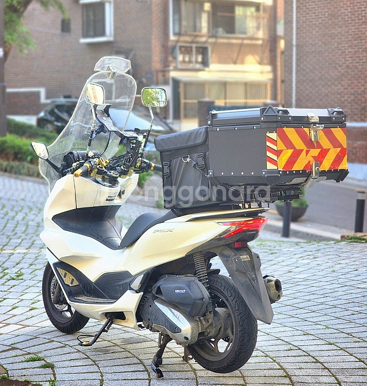 서울 21년식 PCX125 ABS 풀튜닝 배달세팅 3만키로 팝니다--5