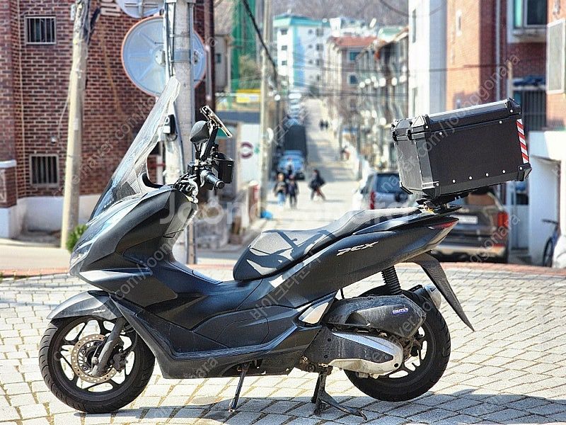 서울 23년식 PCX125 ABS 배달세팅 블랙 팝니다--1